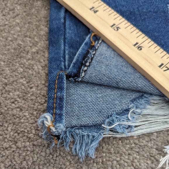 HERITAGE Falmer high rise distressed raw denim shorts size Medium / Large - Picture 3 of 11